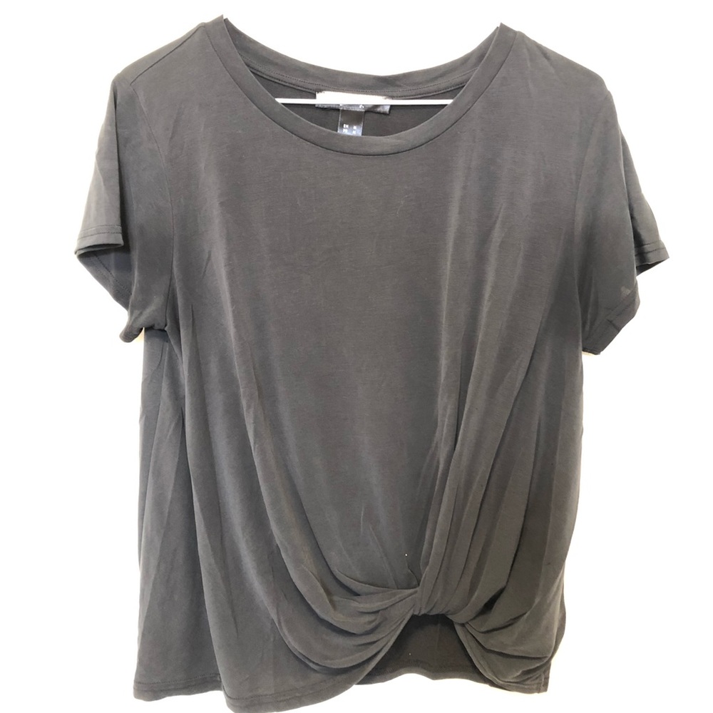 Black cropped t shirt